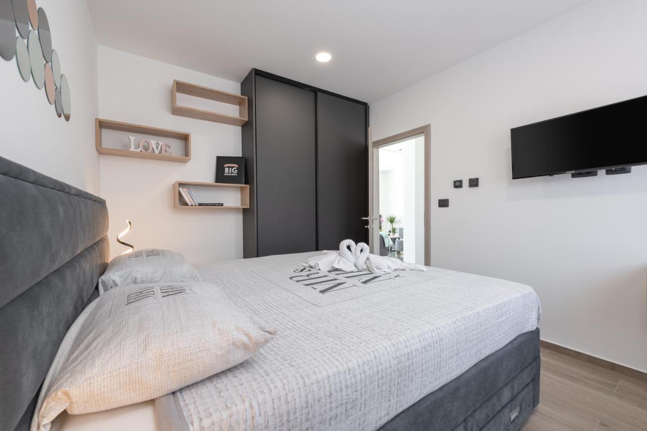 Green Luxury II With Heated Pool, Jacuzzi & Sauna Ruzici  Extérieur photo